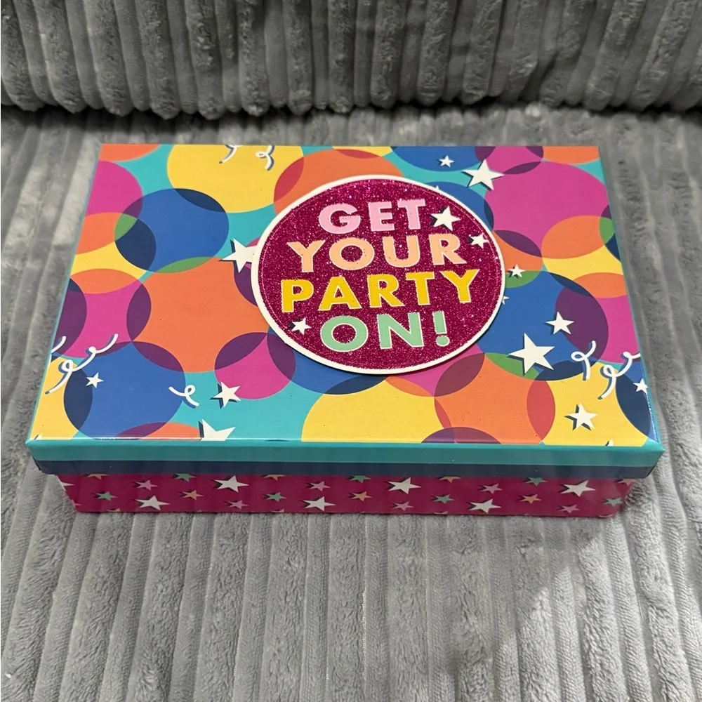2 Gift Boxes